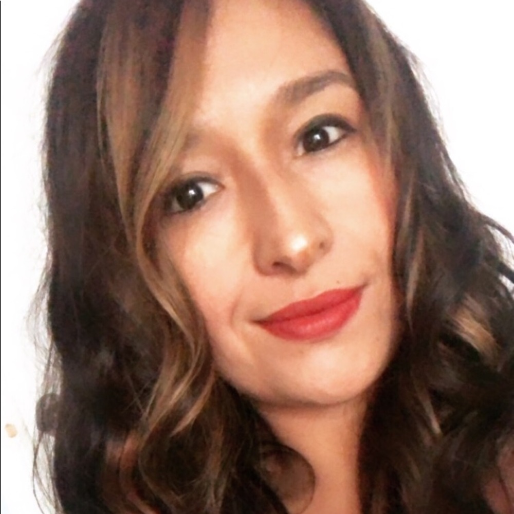 Meet your Posher, Yadira